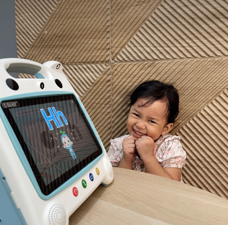 Anak senang belajar dengan Wink.