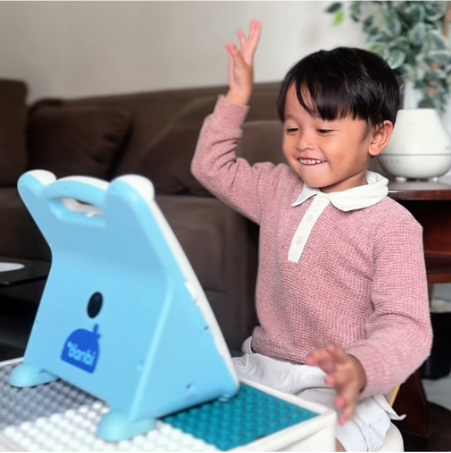 proses belajar bahasa inggris anak yang interaktif