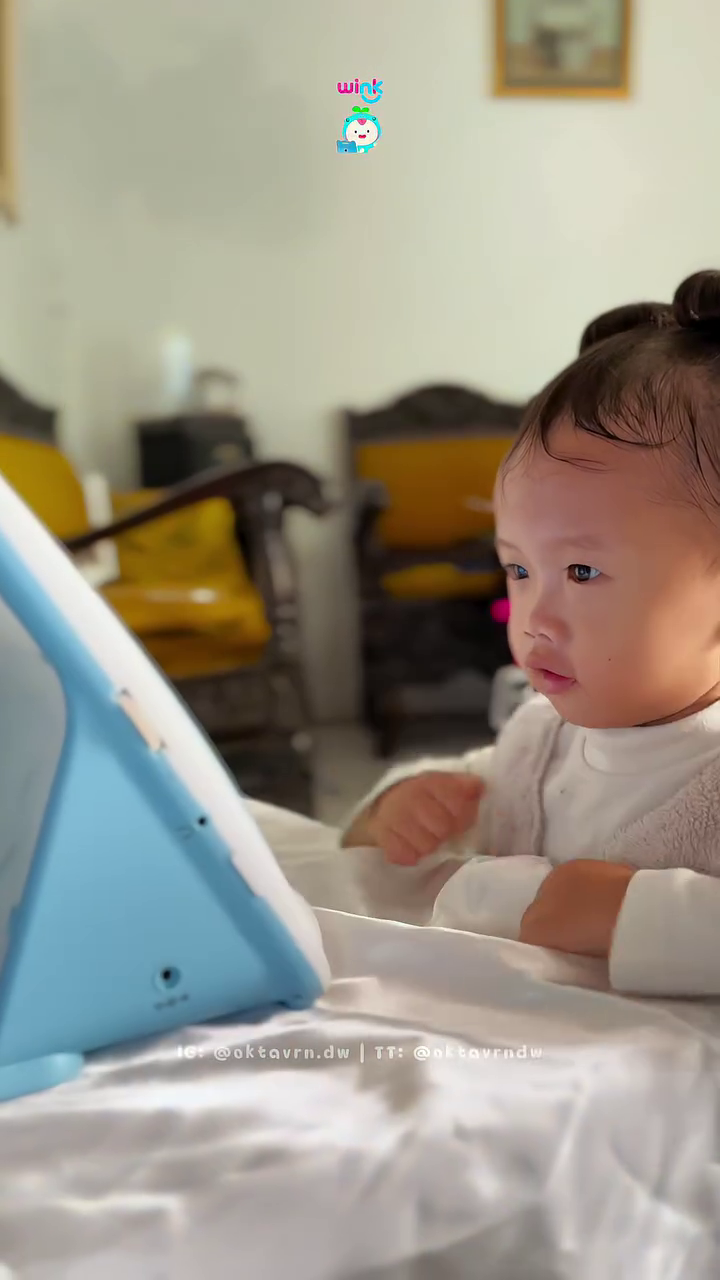 Memperkenalkan belajar kepada anak dengan Wink.